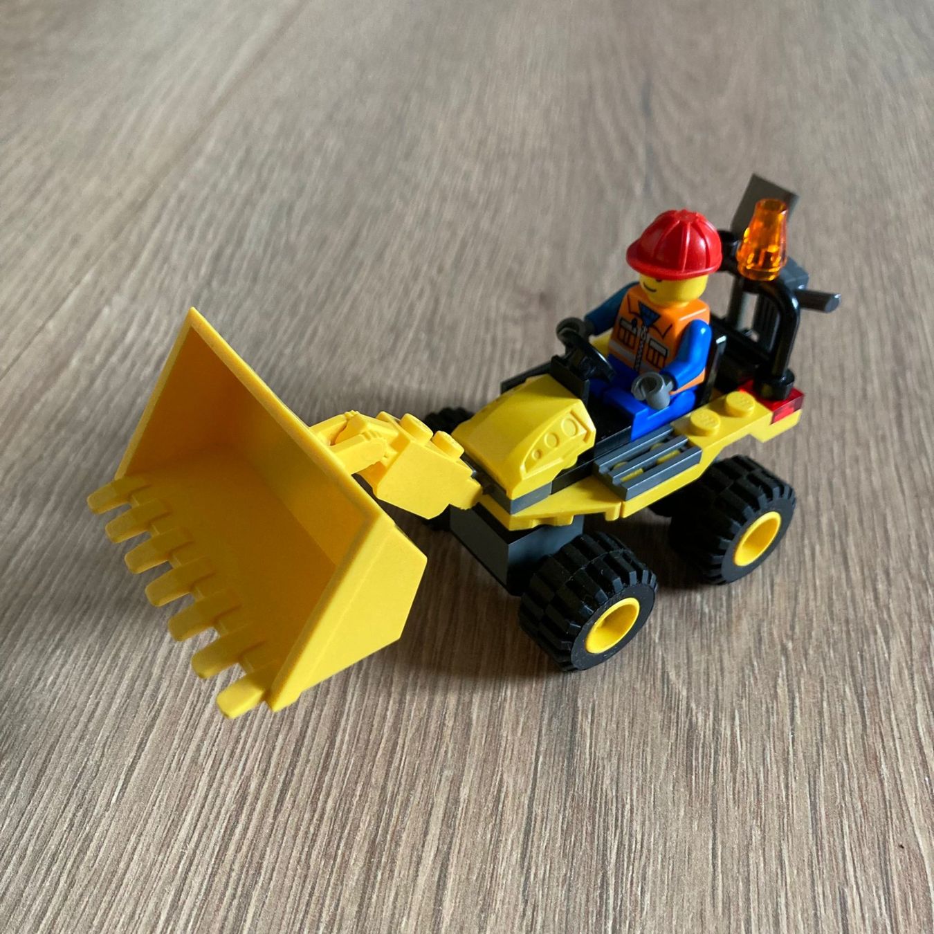 Lego Kit di costruzioni: LEGO City 7246 "Mini Digger" – Usato da Chézard-St-Martin venduto da blaserya 1