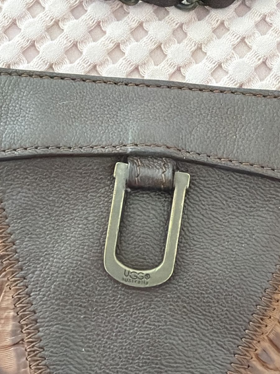 Ugg Sacs femmes: Handtasche UGG – D'occasion à Langnau im Emmental par Iriss 3