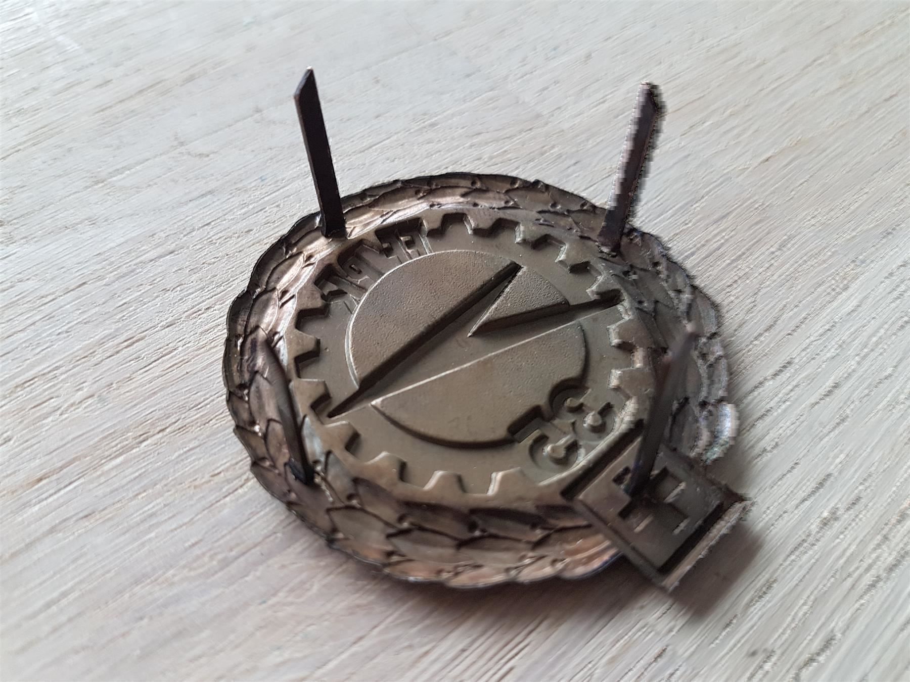 Placchette & Badge: Béret Emblem FF Pk 35 – Usato da Erlinsbach venduto da S700 1