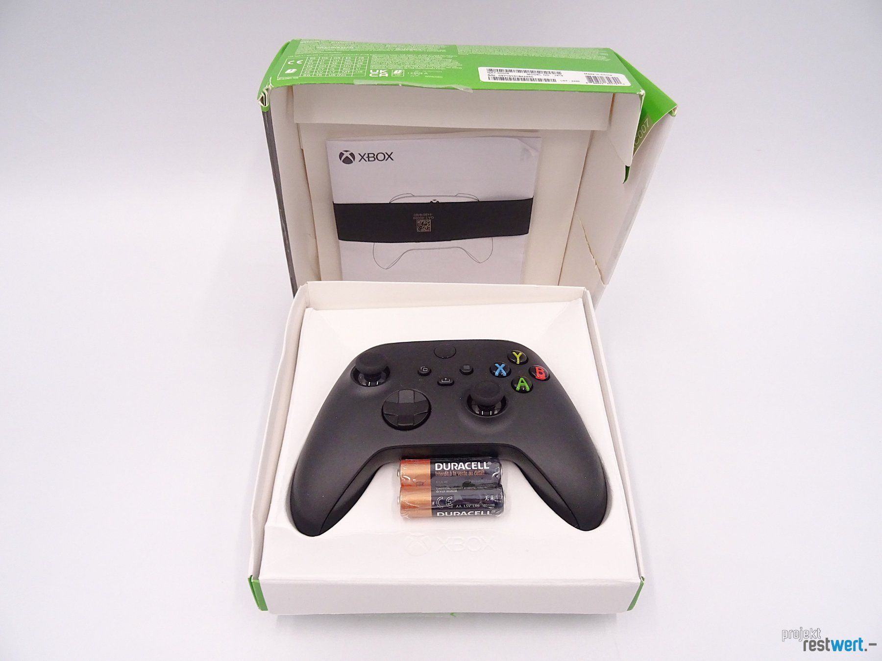 Microsoft Controller: Carbon Black XBOX Controller von MICROSOFT – Nuovo (secondo la descrizione) da Bülach venduto da restwert_buelach 2
