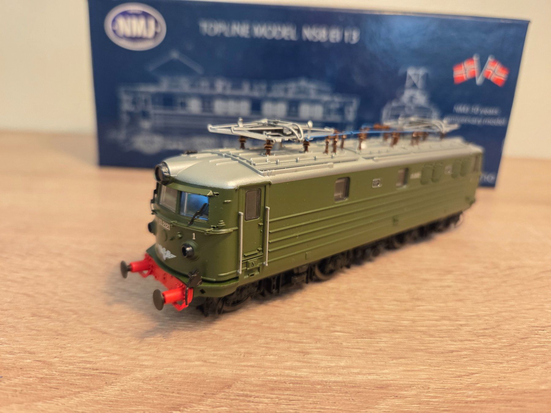 Fulgurex Modellini di ferrovie: NMJ 82.101 E-Lok EI 13.2121 NSB H0 – Nuovo e nell'imballaggio originale da St-Aubin-Sauges venduto da Lo_Go 2