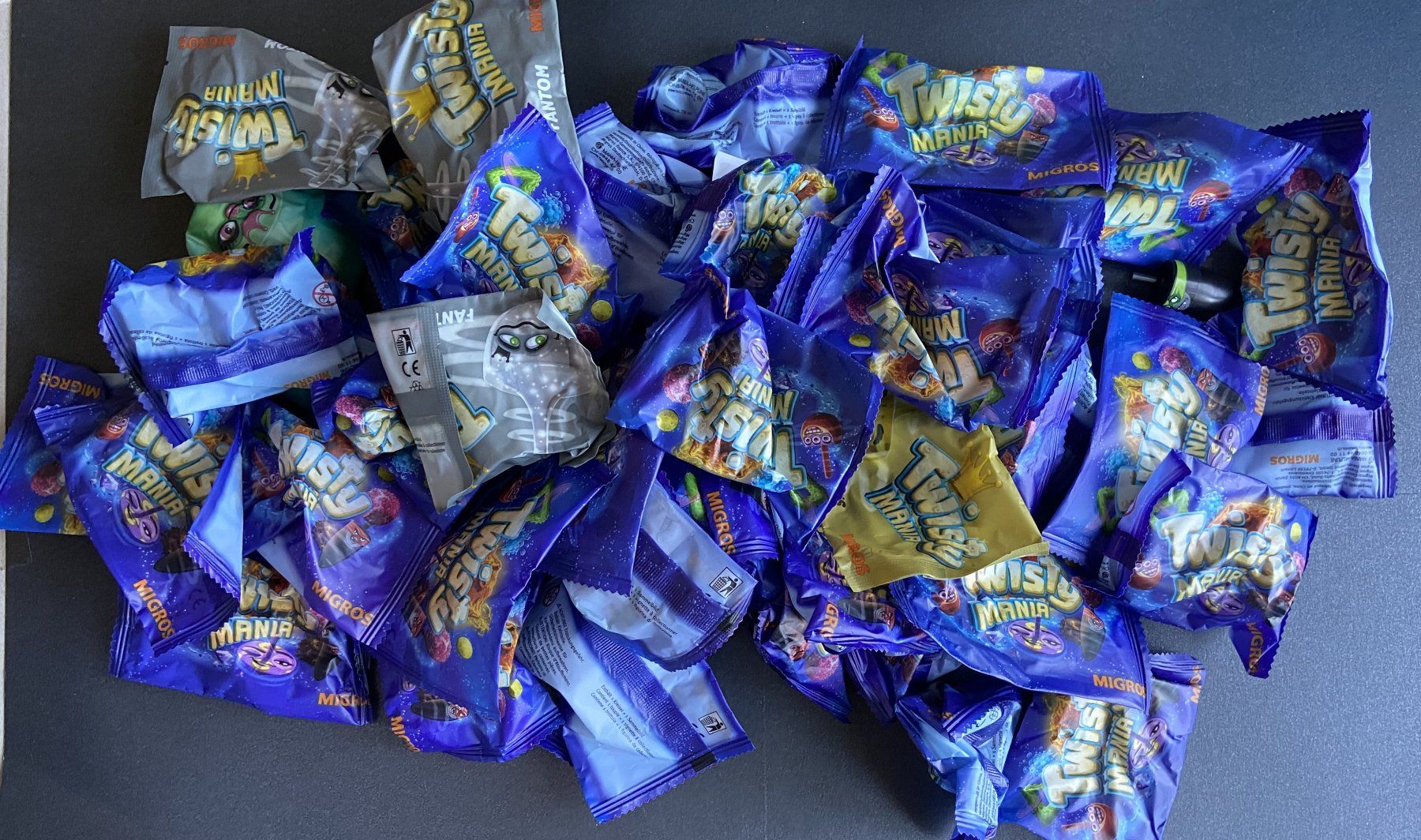 Migros Giochi: Restmaterial Migros "Twisty Mania" – Usato da Böckten venduto da Hansi36