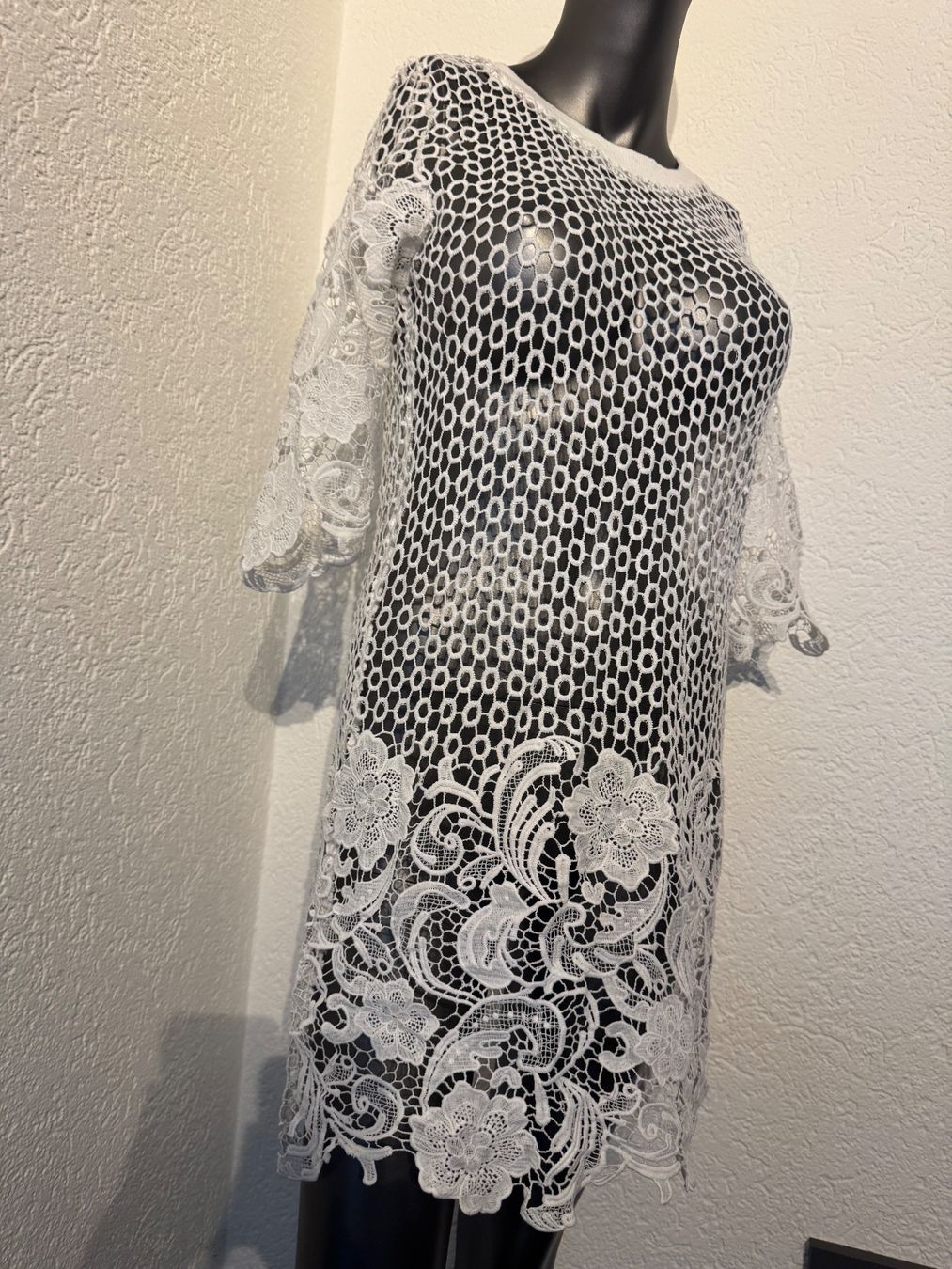 Vestiti: Kleid weiss Spitze Netzmuster Grösse M neuwertig – Usato da Frenkendorf venduto da Style365 2