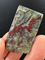 Drachenblut Jaspis Freiform, Handschmeichler Heilstein