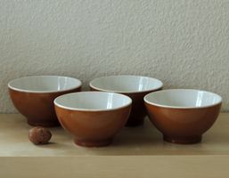 4 bols en porcelaine, brun et blanc, Rössler, années 50-60