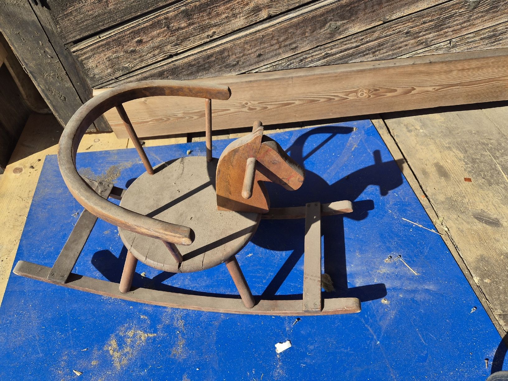 Giocattoli: Cheval à bascule ancien en bois – Usato da Farvagny-le-Grand venduto da CollectibleWatches 1