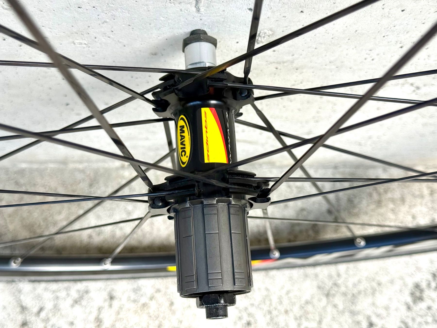 Mavic Pezzi di ricambio: Mavic KSYRIUM EQUIPE Clincher Hinterrad 28" ER TOPZUST. 2607 – Usato da Luzern venduto da bikeandbeltcom 1