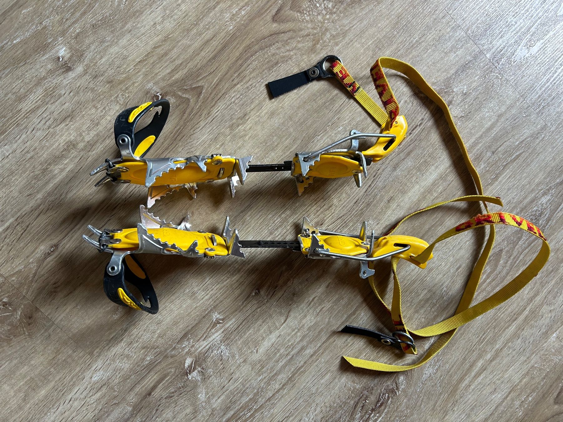 Grivel Altro in Alpinismo & Escursioni: Grivel Steigeisen – Usato da Sarnen venduto da asteryx 2