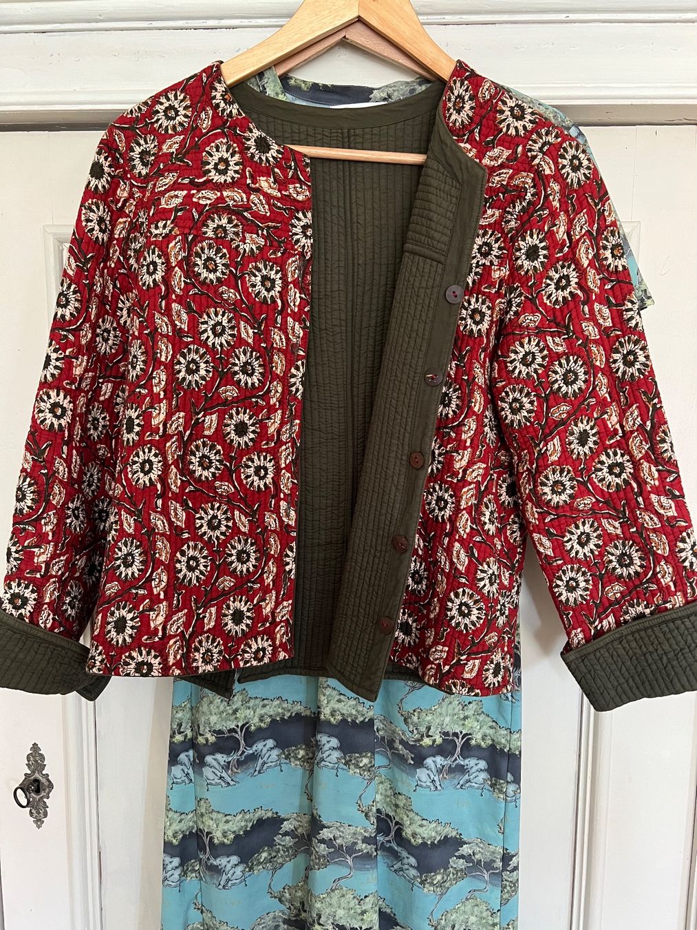 Jacken: Wendejacke Rot/Oliv Gr. M – Gebraucht aus Zürich von Girasole232