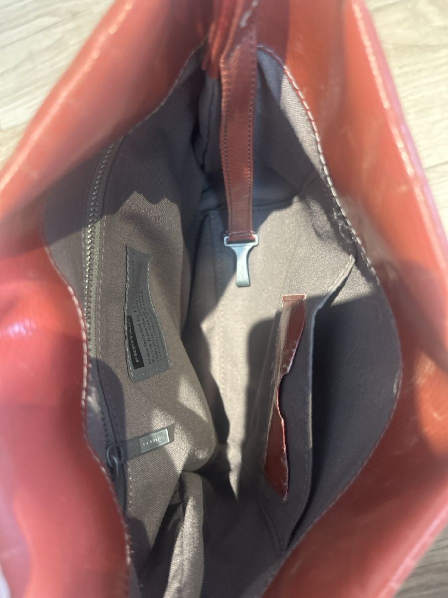 Freitag Borse da donna: elegante rote Freitagtasche – Usato da Aarwangen venduto da familiejoerin 3