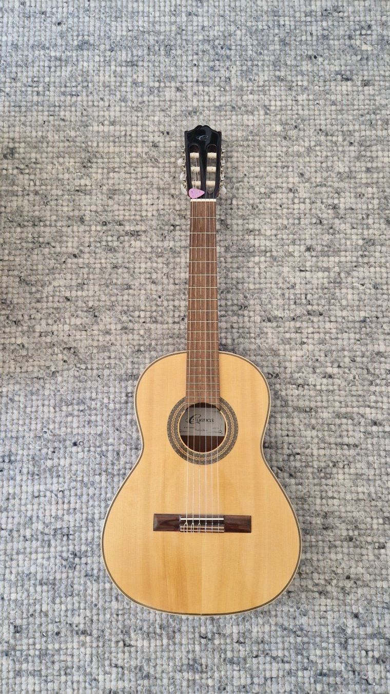 Strumenti musicali: 3/4 Gitarre – Usato da Rupperswil venduto da RoRo04