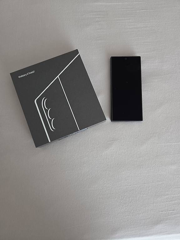 Samsung Telefoni cellulari / Smartphones: Samsung Z Fold 7 512 gb – Usato da Hausen AG venduto da Napoli10