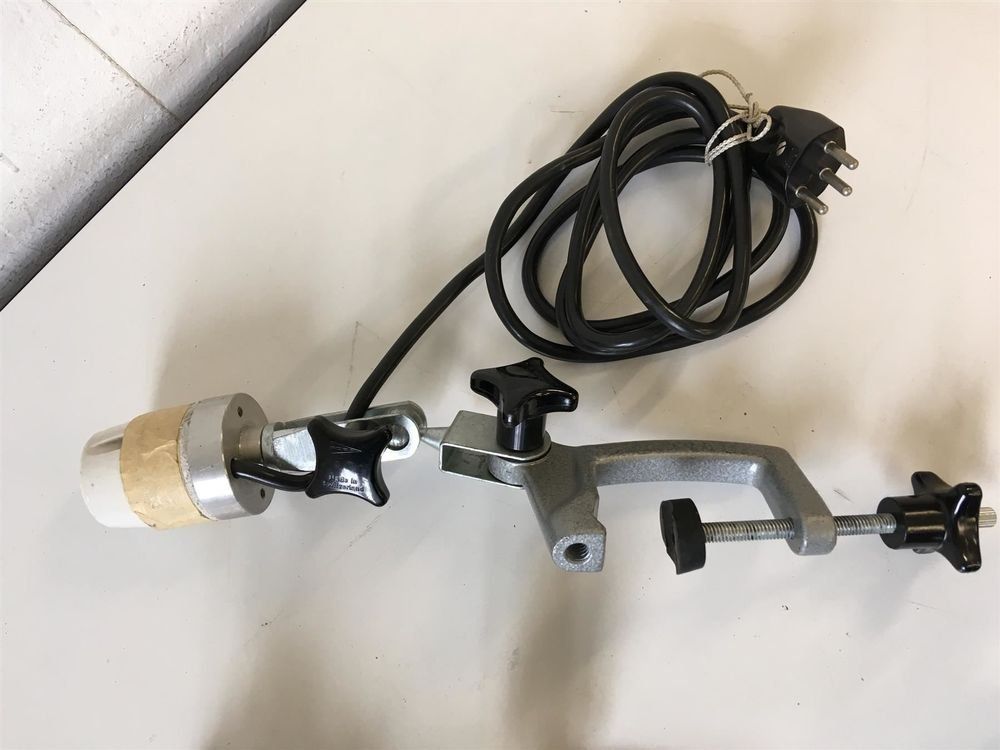 Lampade: Werkstatt- / Maschienenleuchte – Usato da Niederdorf venduto da LeptonAG_Labor 3