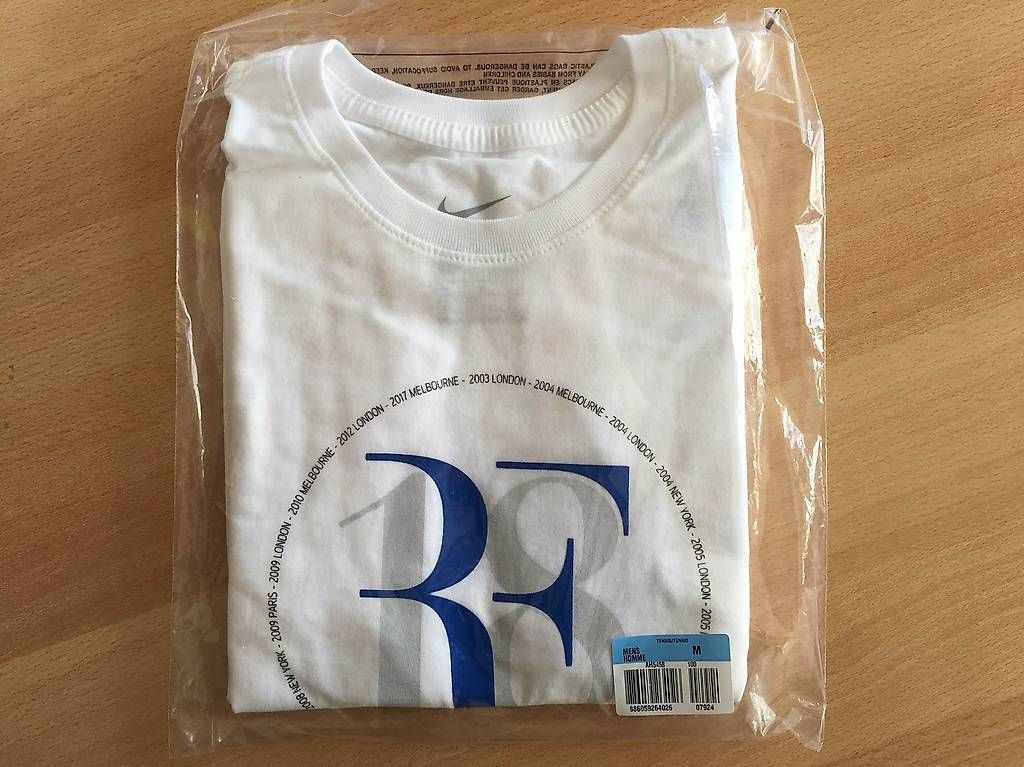 Nike T-shirt: Roger Federer "T-schirt collector" – Usato da Posieux venduto da Olux 1