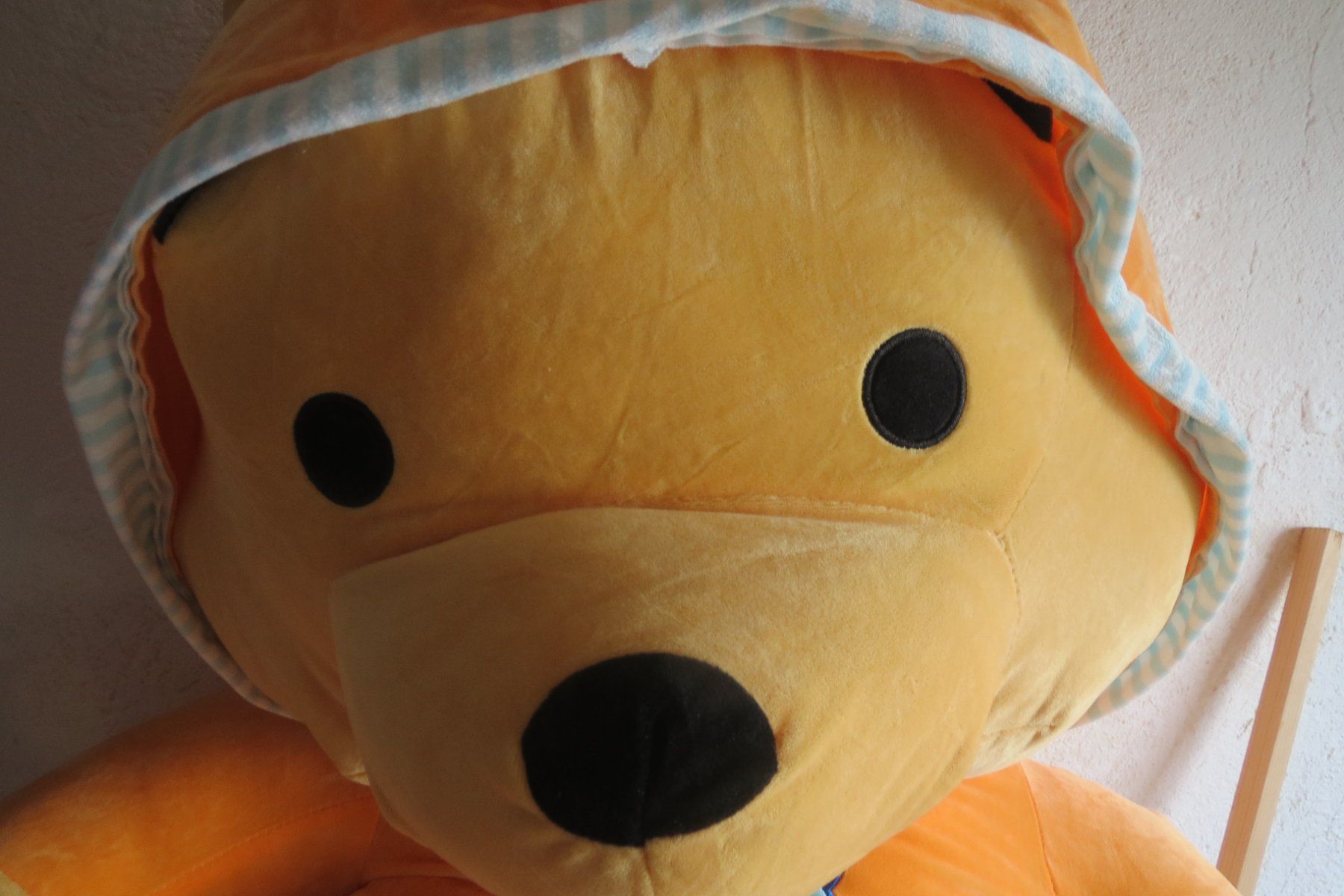 Giocattoli: Grosser Teddybär mit Kapuze / XXL – Nuovo (secondo la descrizione) da Herisau venduto da fan_h9qj 1
