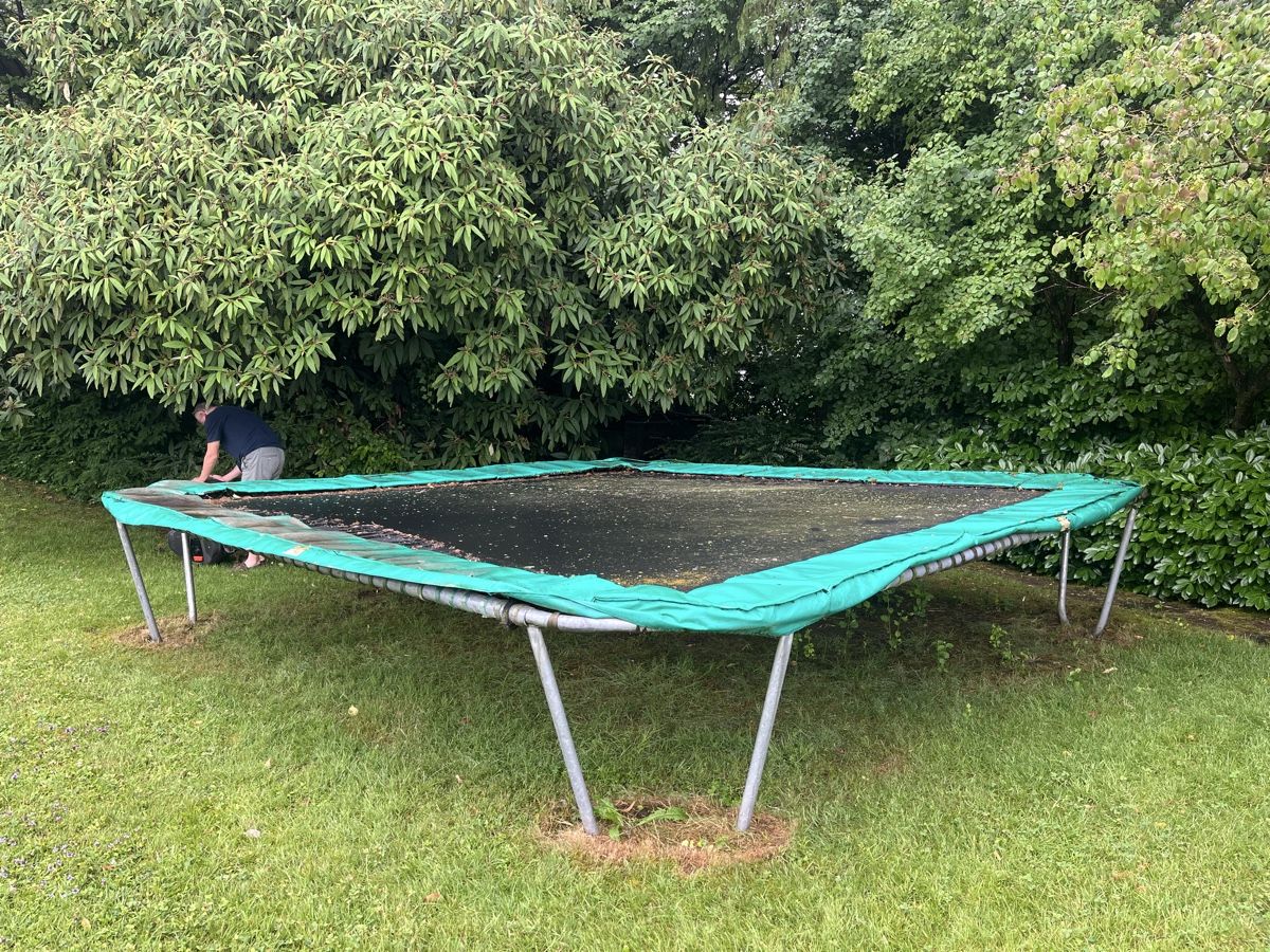 Trampoline: Hochwertiges Trampolin – Gebraucht aus Rapperswil SG von dc__2vky