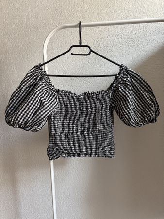 Top noir/blancs à carreaux manches bouffantes H&M, t.38/M