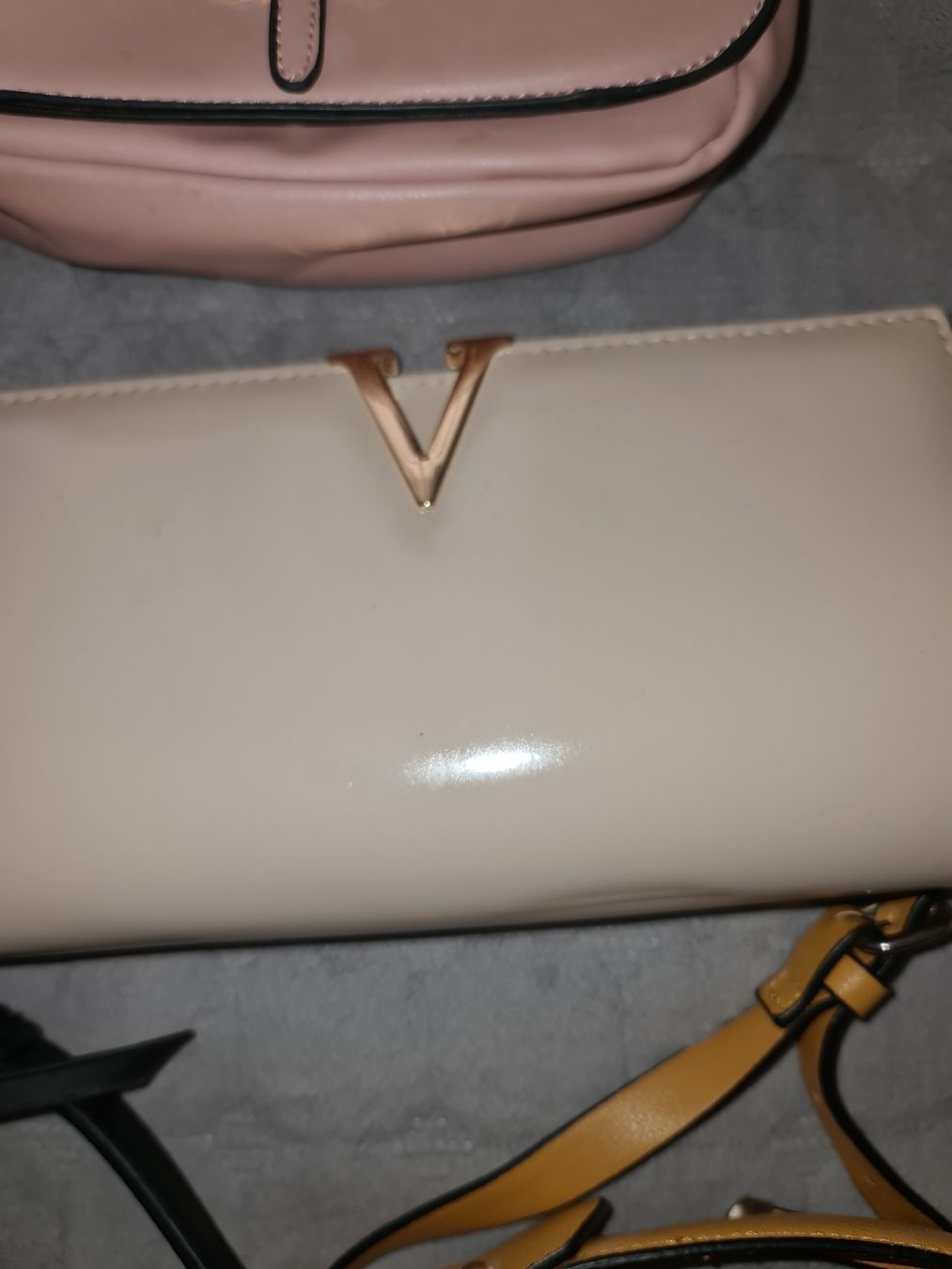 Borse da donna: Frauen Taschen 5 Stück – Usato da Thun venduto da erh_fs86 5