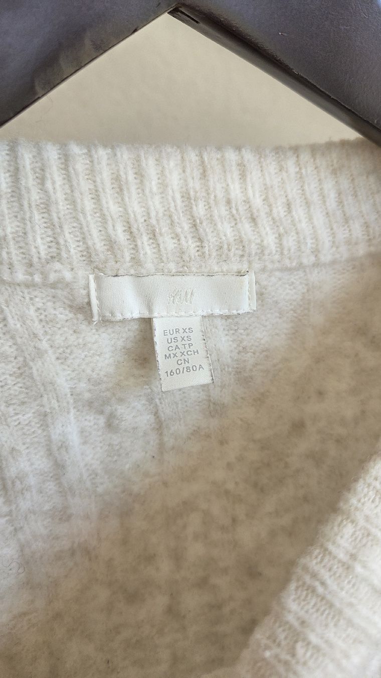 H&M Lotti di vestiti: H&M Strick Set XS, Hose und Pullover – Usato da Kreuzlingen venduto da MeinKleinesAtelier 2