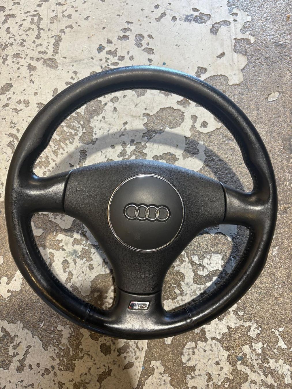 Audi Tutti pezzi di ricambio auto: Audi S3 8L Lenkrad + Airbag – Usato da Madiswil venduto da Ivan1706