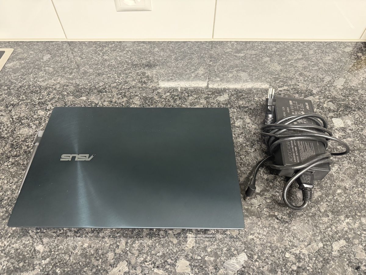 Asus Notebooks: ASUS UX581G Notebook – Gebraucht aus Allschwil von Vespalino48 1