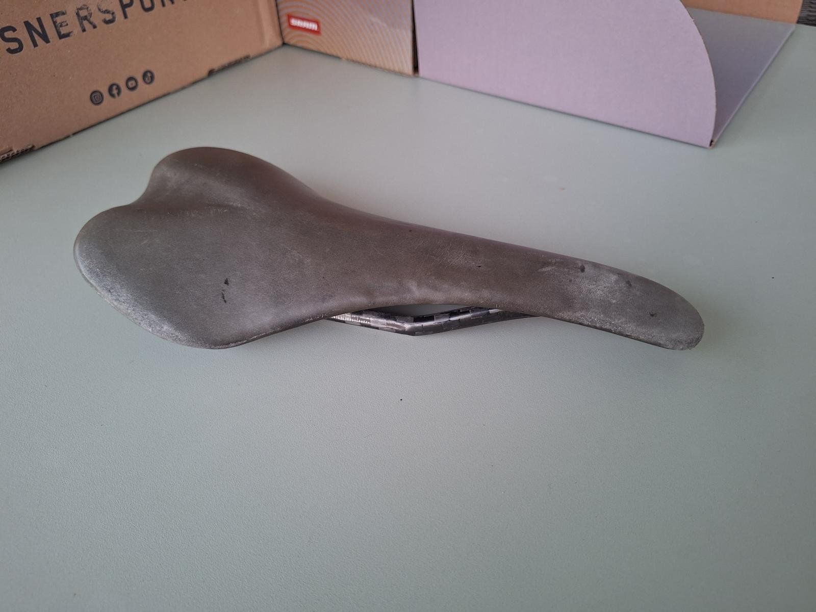Selle Italia Ersatzteile: Selle Italia SLR Carbonio – Gebraucht aus Hünenberg See von scnc