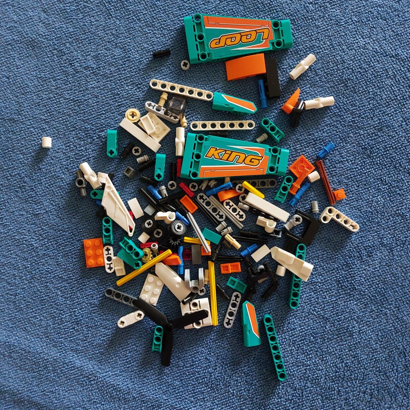 Lego Kit di costruzioni: LEGO 42117 – Usato da Uetikon am See venduto da Peter_von_Lanthen 1