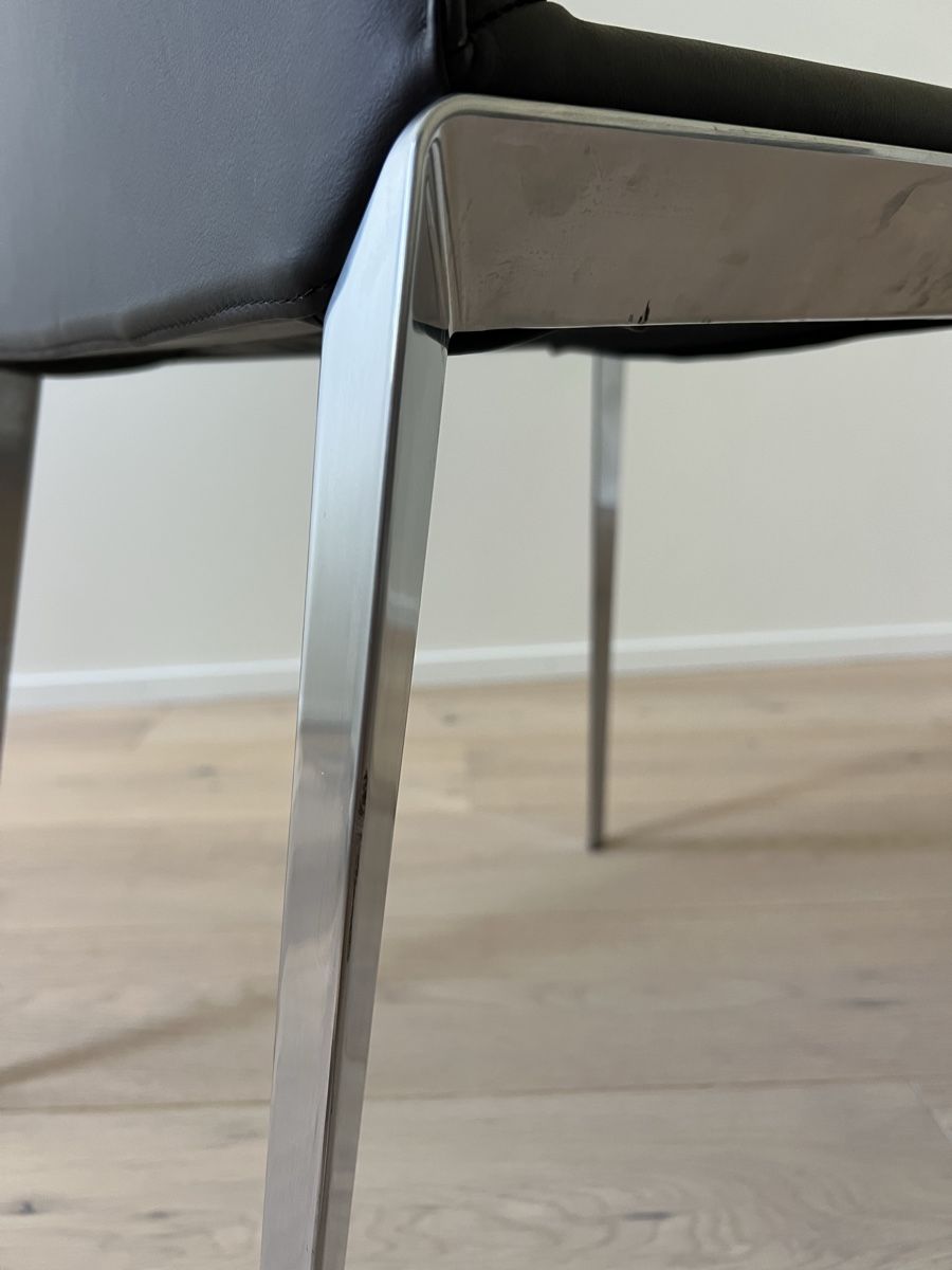 Molteni Stühle: Molteni & C - DART by Hannes Wettstein – Gebraucht aus Romont FR von B813 5