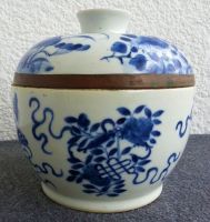 China Porzellan Deckelschale blau-weiss, Höhe 18 cm, um 1900