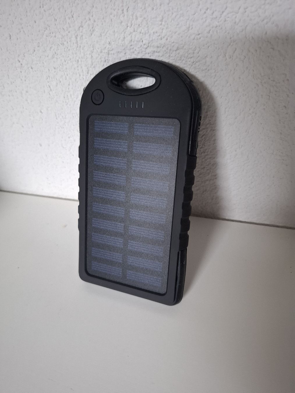 Batterie: Solar Powerbank – Usato da Lupfig venduto da nik_7sxm