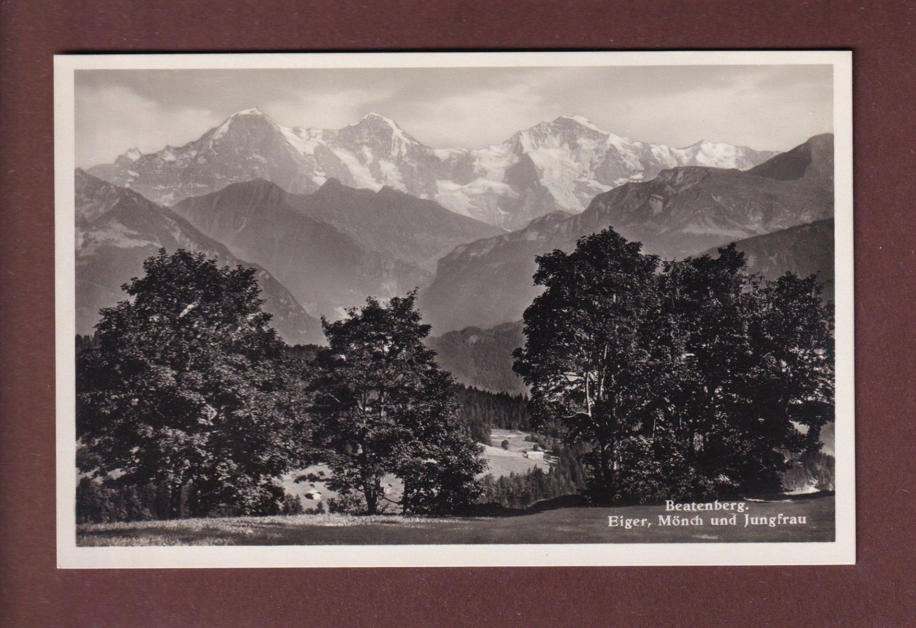 Cartes postales: BEATENBERG - Eiger - Mönch - Jungfrau – D'occasion à Pully par nicecards-shop