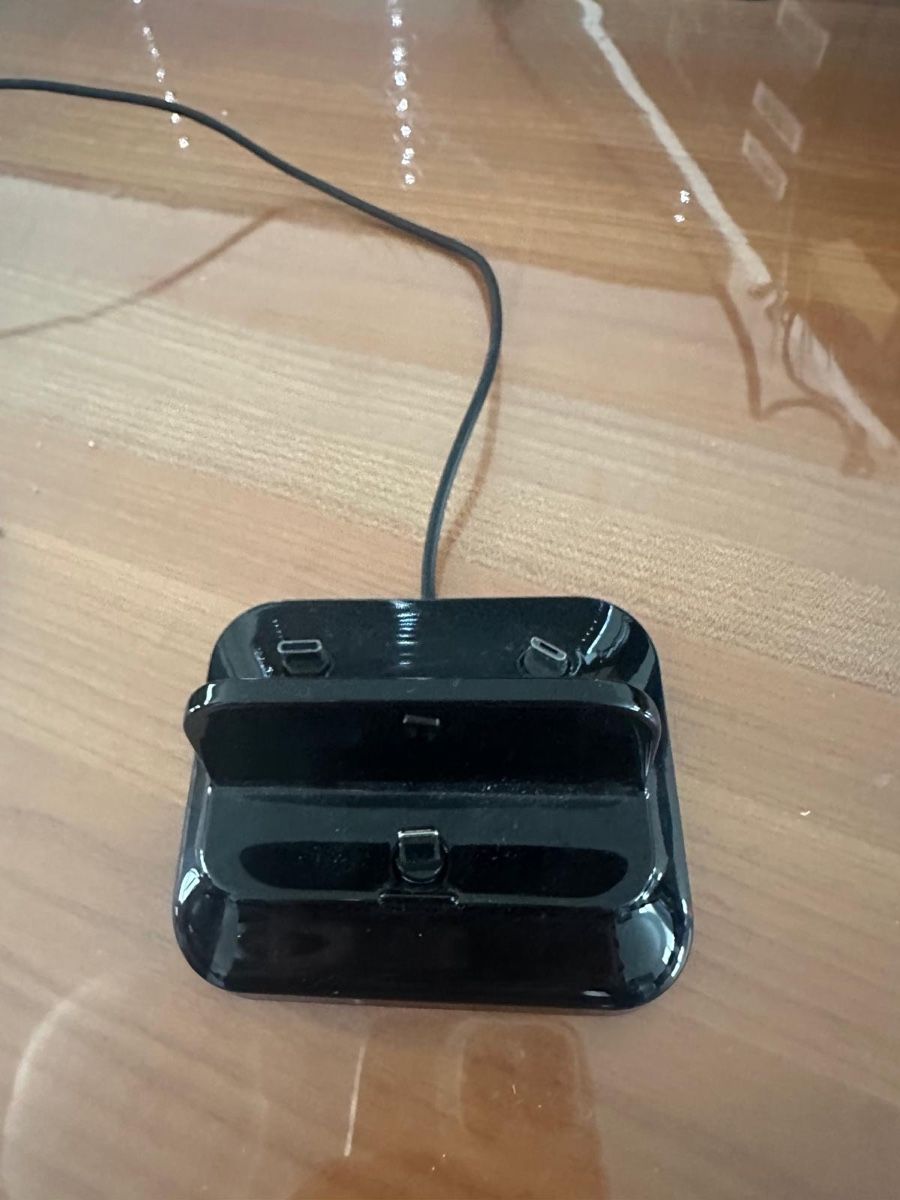 Caricabatterie: Original DJI Osmo Pocket Charging Base - neuwertig! – Usato da Zofingen venduto da .AE. 2