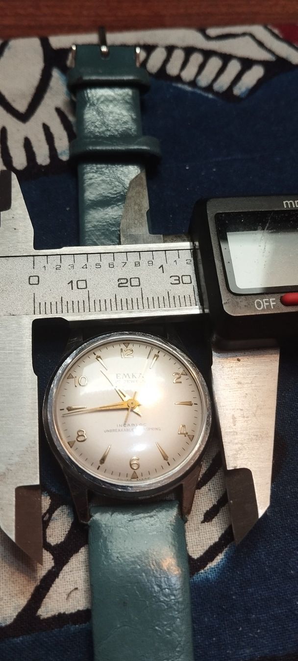 Montres: Montre emka – D'occasion à La Chaux-de-Fonds par jac_9llg 8