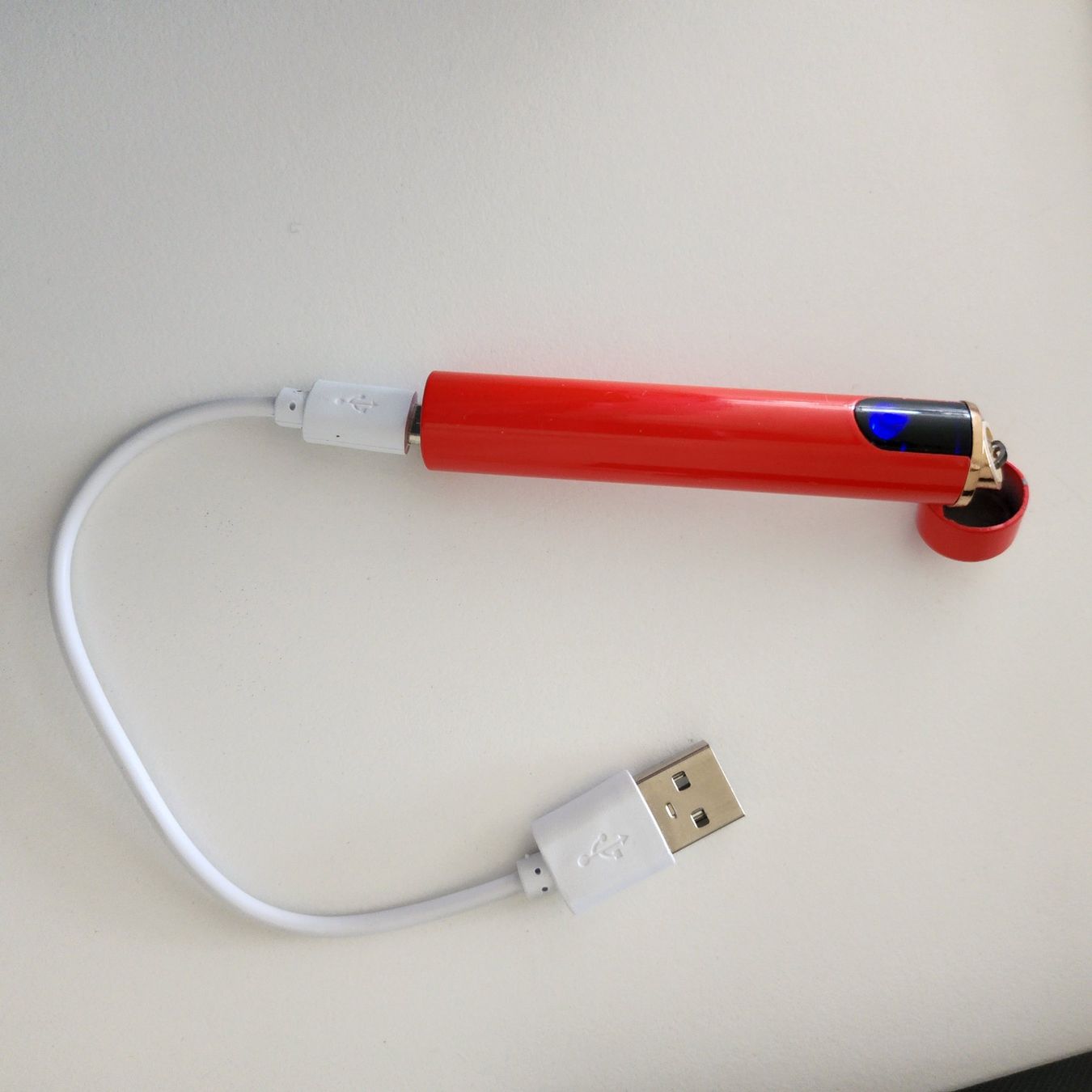 Briquets: Jean Claude cool USB Feuerzeug mit Probleme – D'occasion à Unterägeri par 0alfa0 6