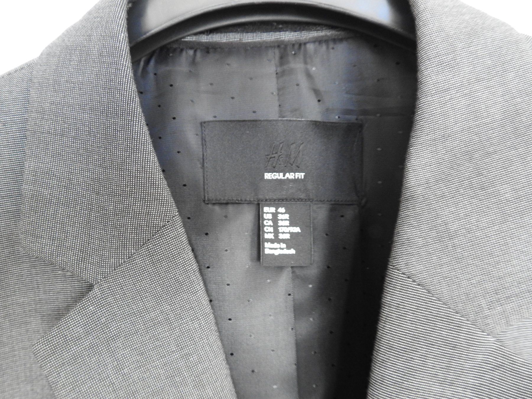 H&M Giacche: Veston von H&M Polyester/Viskose grau Grösse 46 – Usato da Berlingen venduto da puerte 2