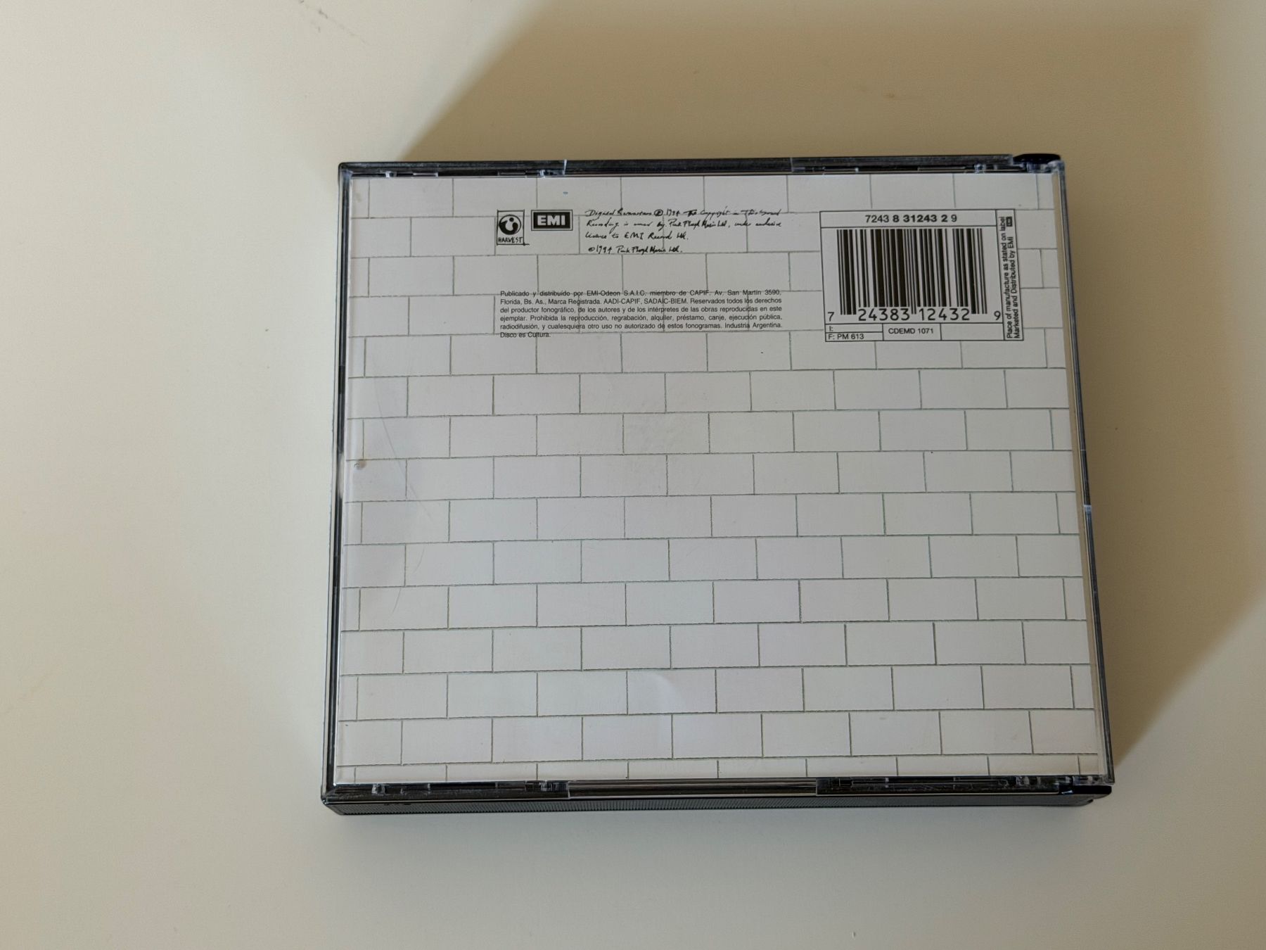 CD: Pink Floyd - The Wall - Doppel CD Box – Nuovo (secondo la descrizione) da Altstätten SG venduto da sheamus 1