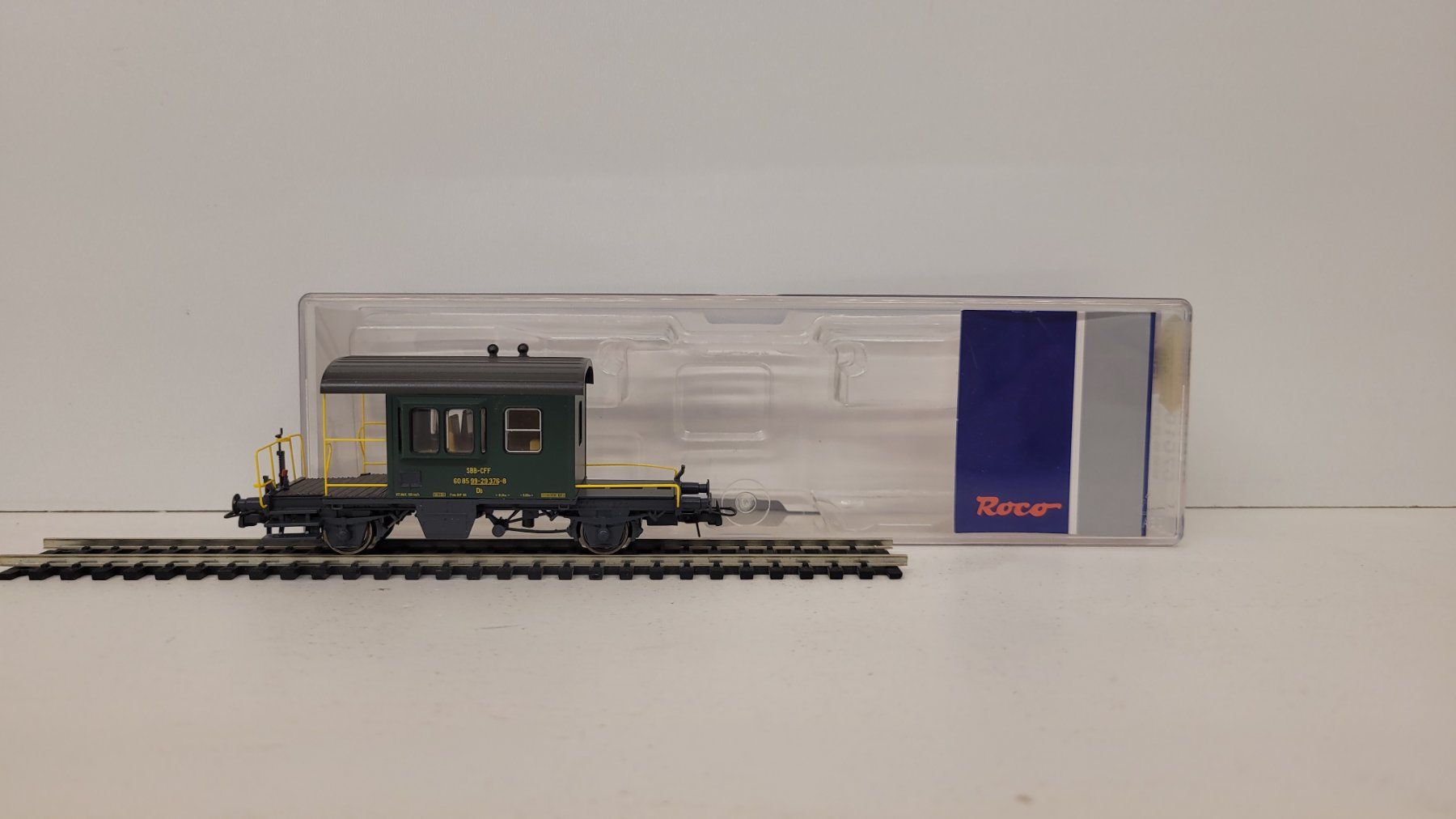 Märklin Modelleisenbahnen: Spur H0 Roco 67610 SBB Sputnik DC – Gebraucht aus Büsserach von ModellbahnDepot