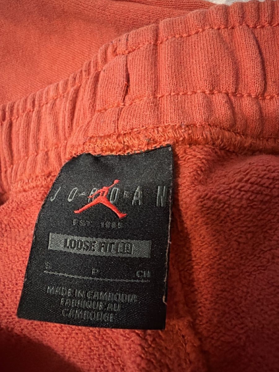 Jordan Pantalons: Jordan Jogginghose rot Gr.S – D'occasion à Zürich par Richard_Sandy 3
