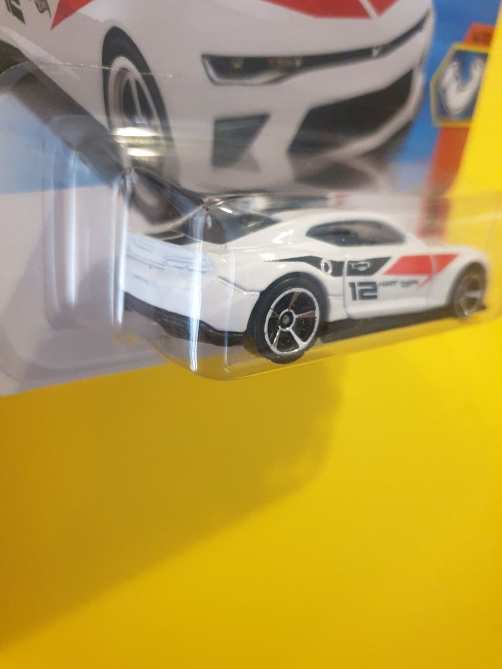 Hot Wheels Modellautos: Hot Wheels '18 CAMARO SS – Neu und originalverpackt aus Oftringen von Rotor 3
