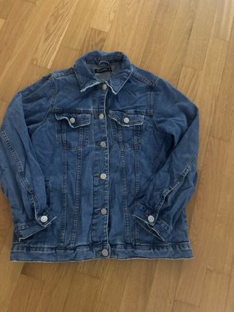 Terranova Jeansjacke XS, neuwertig für den Übergang!