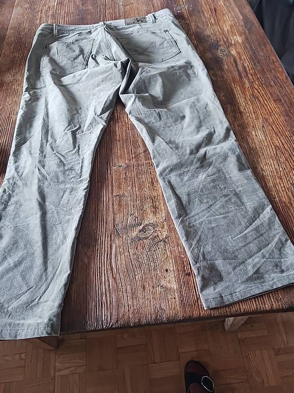 Nile Pantaloni: Hose von Nile L – Usato da Riedholz venduto da bri_fr7s 3
