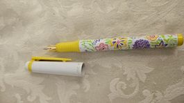 Penna stilografica fiorata