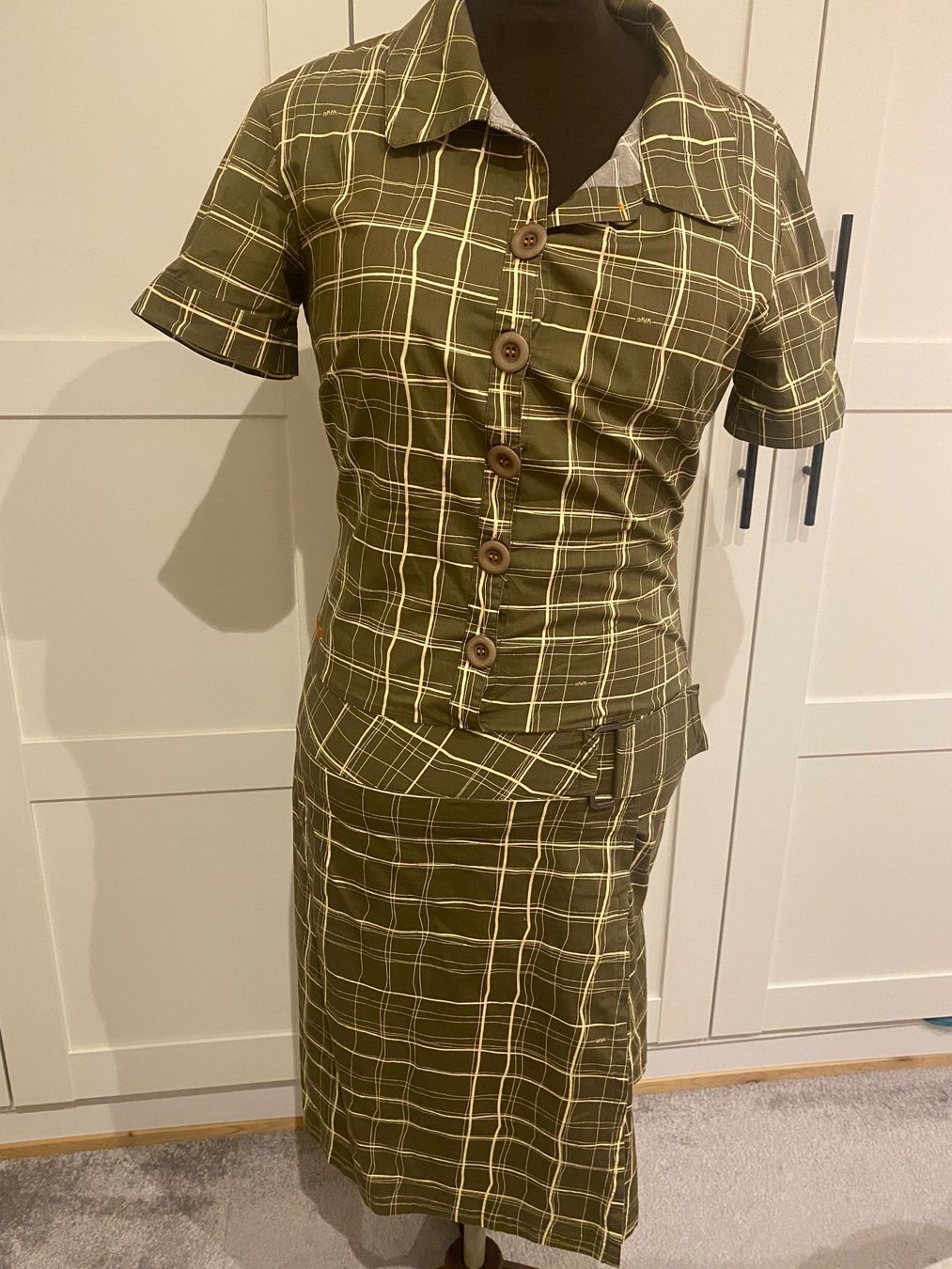 Robes: Damen Kleid M neue – Neuf (Voir description) à Liestal par Goldart