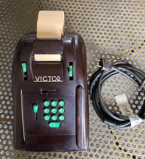 Taschenrechner: ViNTAGE Calculatrice bakélite VICTOR – Gebraucht aus Onex von gga_5vcf 1