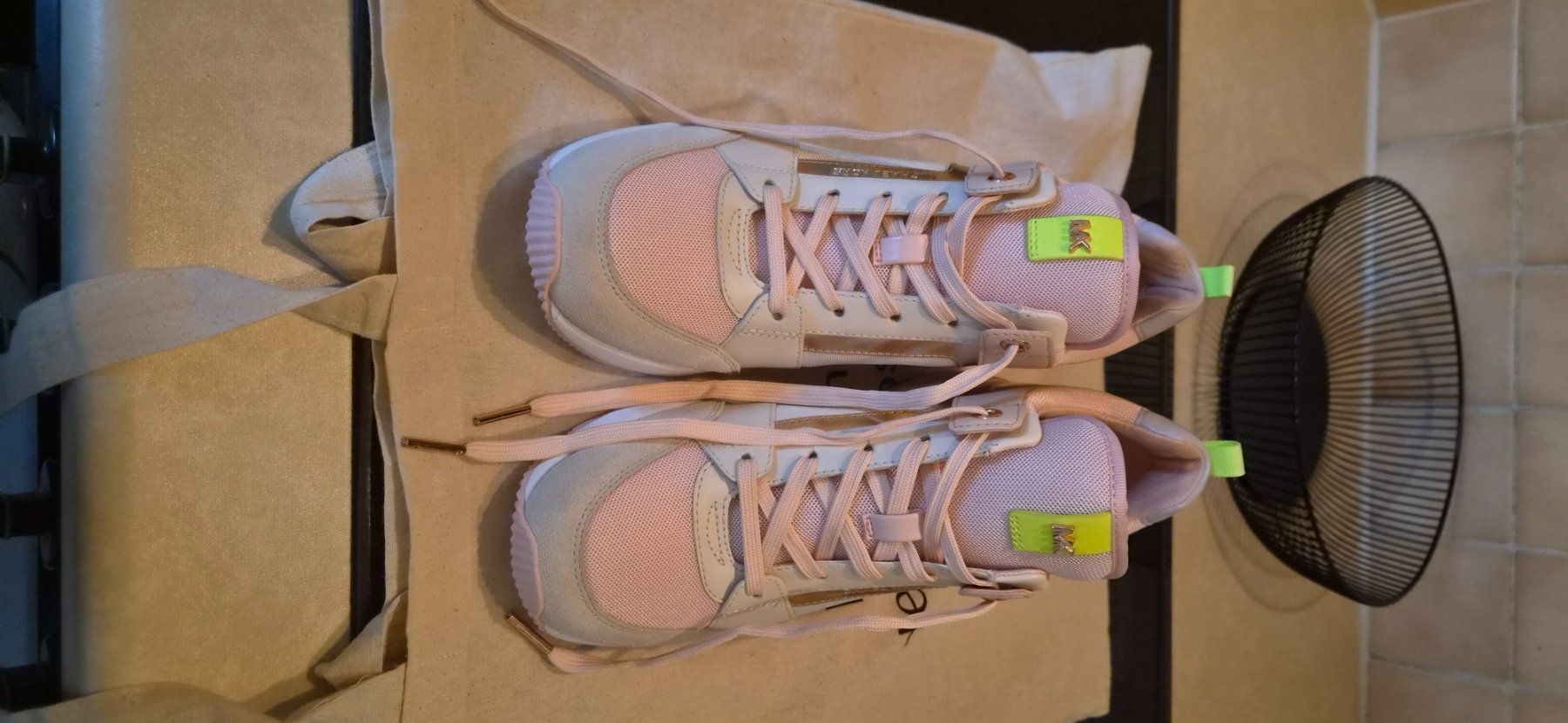Michael Kors Scarpe da donna: Chaussure compensé Michael Kors – Usato da Sonceboz-Sombeval venduto da ser_7cxw 6