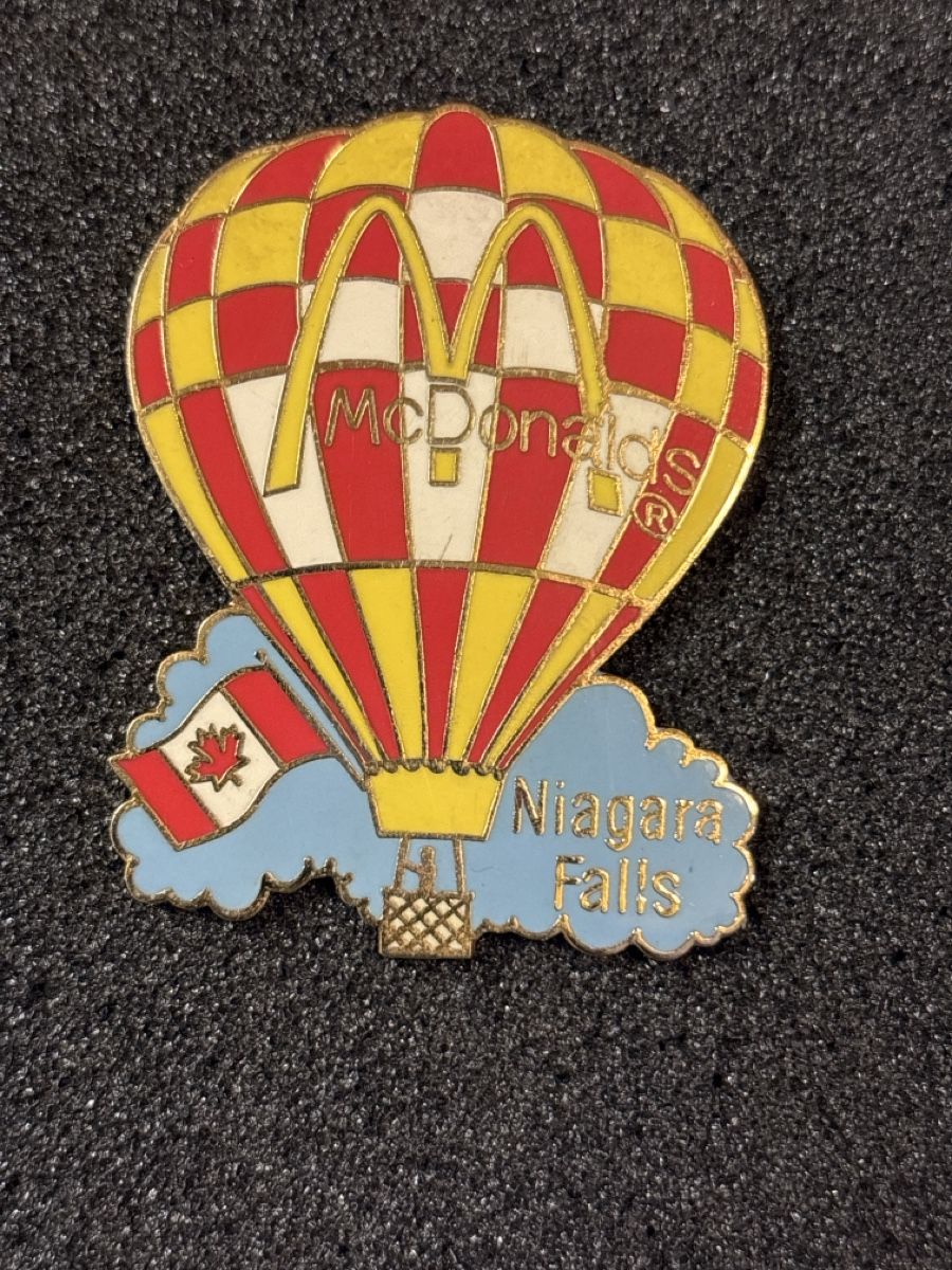 Plaquettes & Badges: Mc Donald Pin – D'occasion à Matzingen par old_d9bv