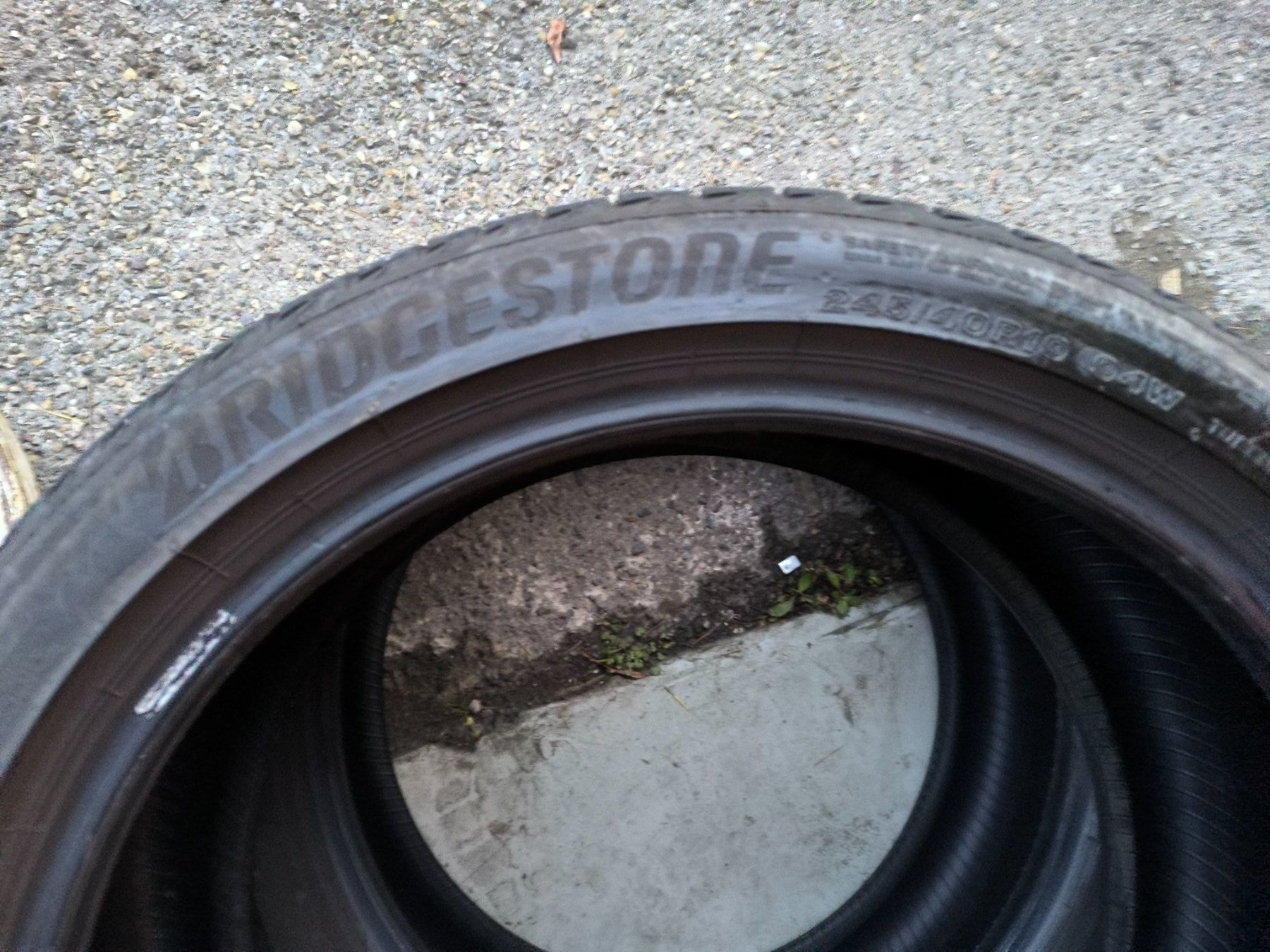 Bridgestone Pneumatici & Ruote complete: 245/40R19 Bridgestone – Usato da Jona venduto da Nabobtuning 2
