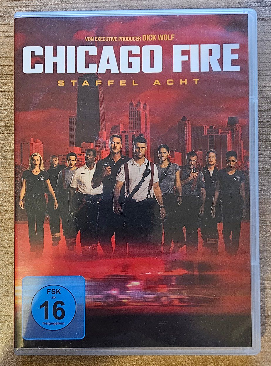 Tutti i DVDs: Chicago Fire - Staffel 8 – Usato da Winterthur venduto da Men_in_black