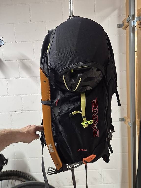 Zaini: Dakine mountaineering bag 40L – Usato da Zürich venduto da AeroPiero