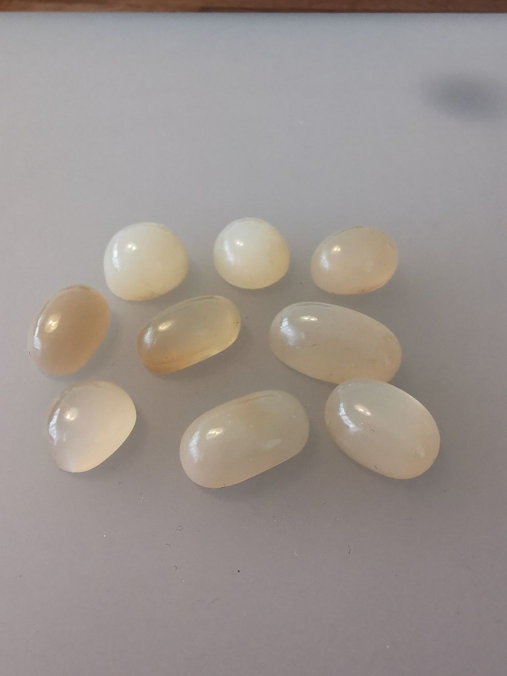 Pietre preziose: 9 Stk. echte, unbehandelte, Mondstein Cabochons – Nuovo e nell'imballaggio originale da Dierikon venduto da Buntspecht-10 4